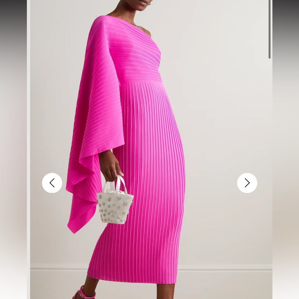 SOLACE LONDON Lenna one-sleeve plissé-chiffon midi dress